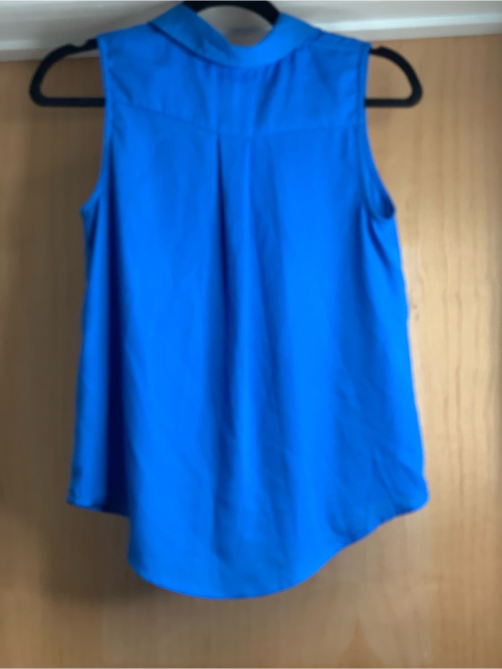 Banana Republic Blue Sleeveless Embroidered Top Size-X-Small Classic Workwear - Picture 3 of 4